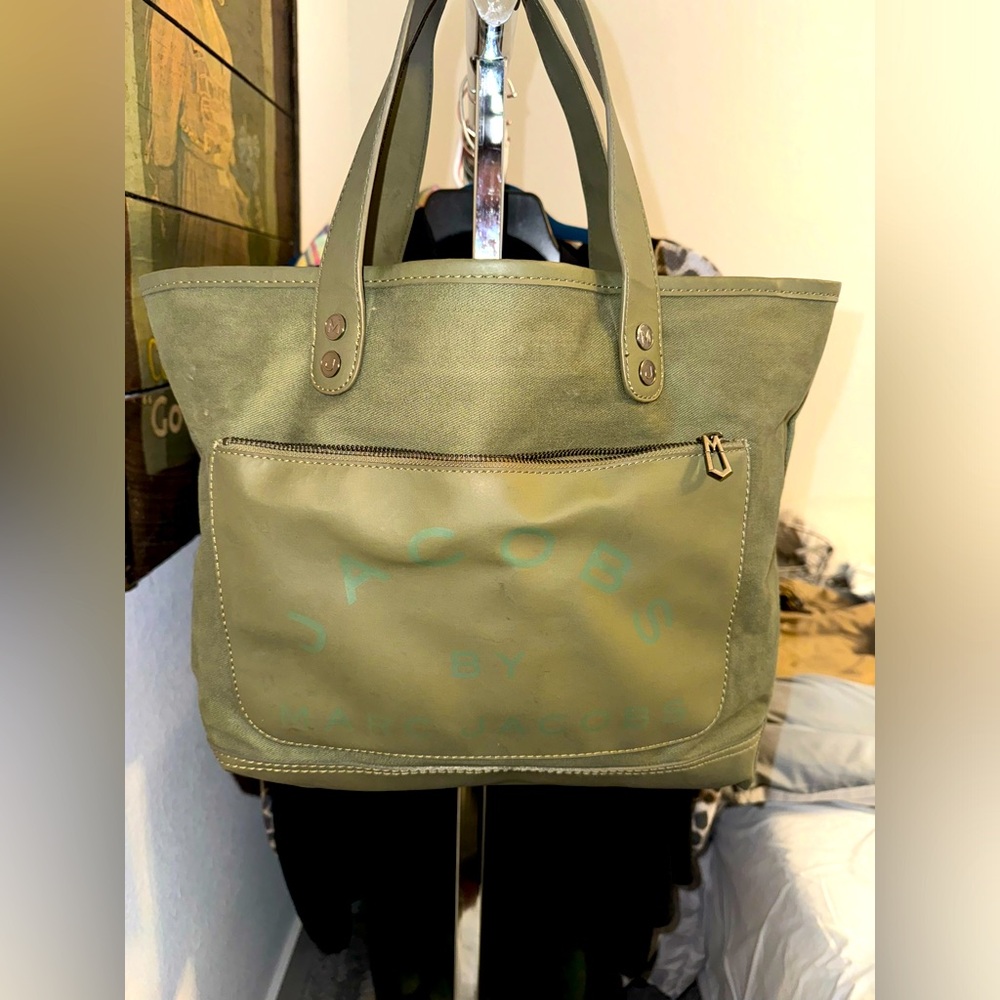 Beautiful green Marc Jacob’s utility tote